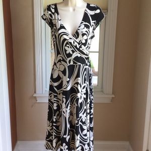 EUC Floral A-line dress w/shirred side tie